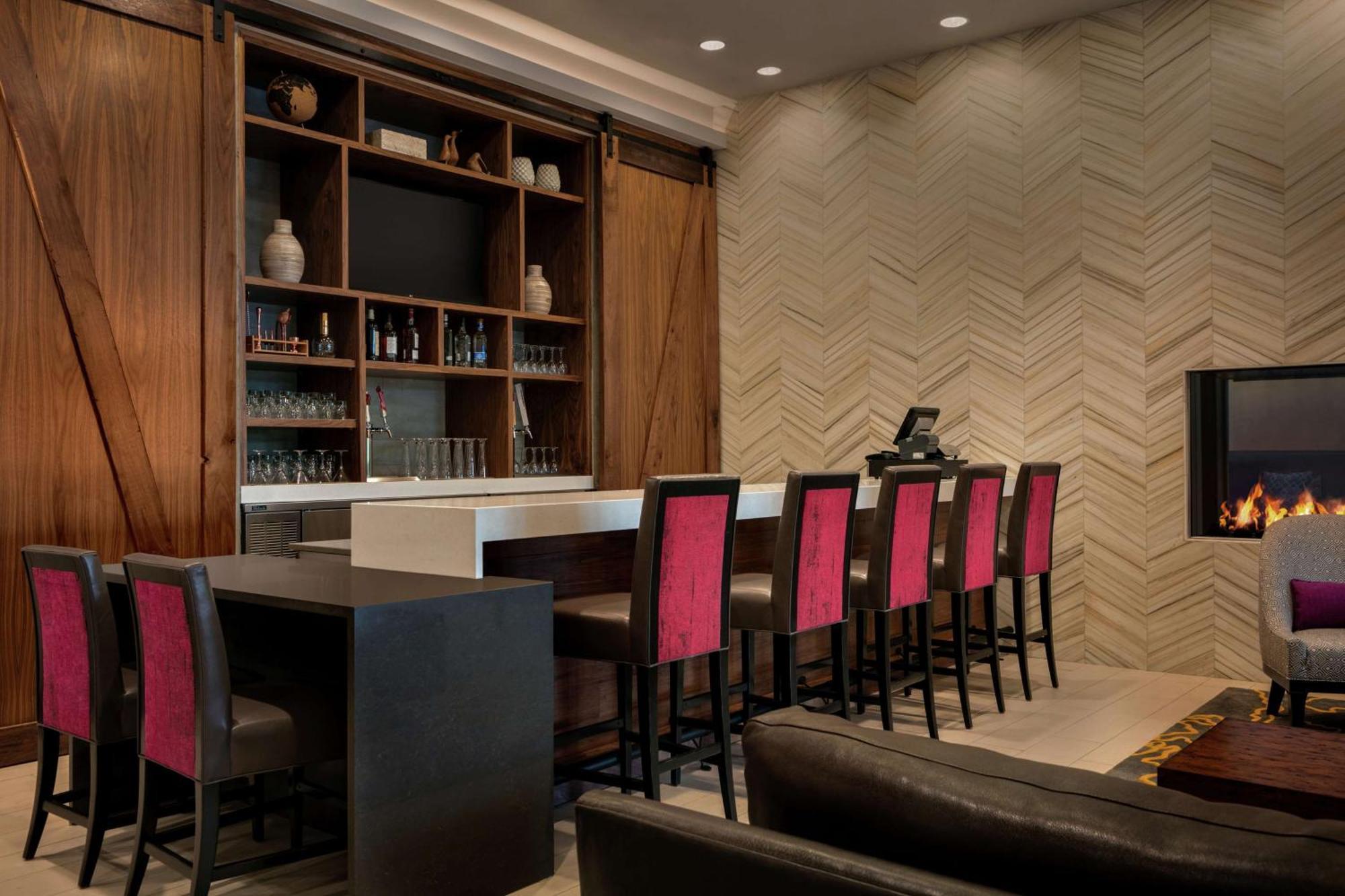 Embassy Suites By Hilton Berkeley Heights Экстерьер фото