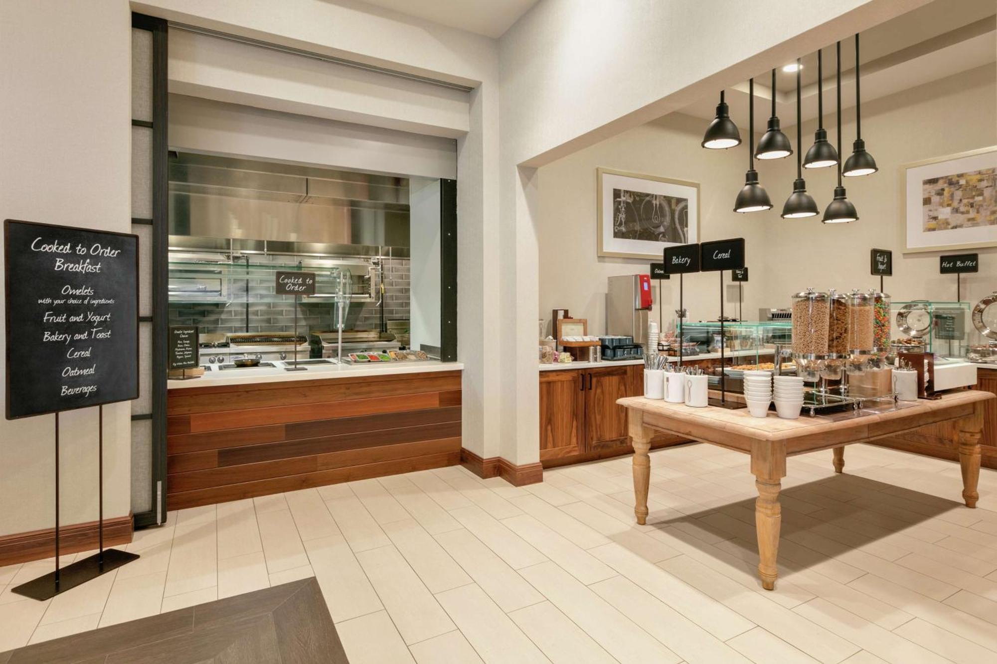 Embassy Suites By Hilton Berkeley Heights Экстерьер фото